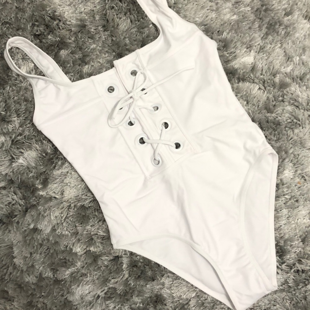 LOOKBOOK store | One one piece swimsuit